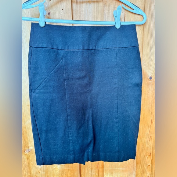 Banana Republic structured dress skirt - Picture 7 of 7